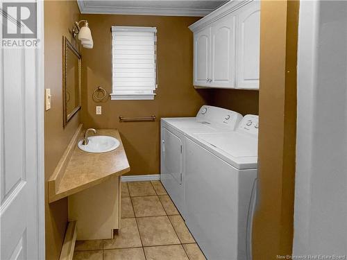 15 Tiffany Avenue, Bouctouche, NB - Indoor Photo Showing Laundry Room