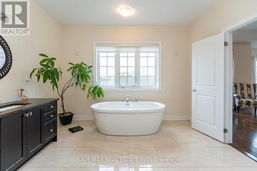 16 Layton Street, Brampton, ON - Indoor Photo Showing Bathroom