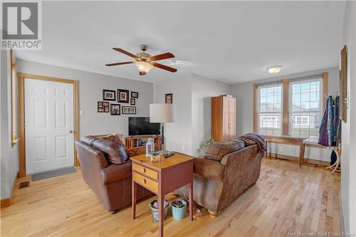 20 Floral Avenue, Sussex, NB - Indoor Photo Showing Living Room