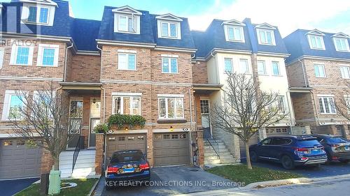 32 - 435 Hensall Circle, Mississauga, ON - Outdoor With Facade