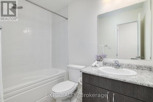 26 - 143 Ridge Road, Cambridge, ON - Indoor Photo Showing Bathroom