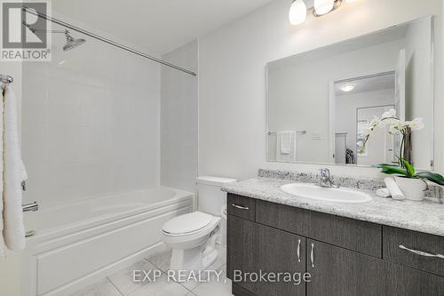 26 - 143 Ridge Road, Cambridge, ON - Indoor Photo Showing Bathroom