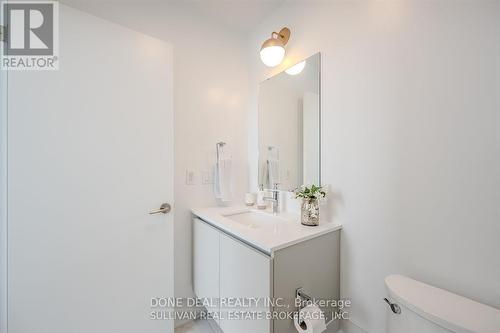 103 - 405 Dundas Street W, Oakville, ON - Indoor Photo Showing Bathroom