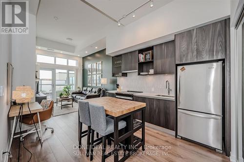 103 - 405 Dundas Street W, Oakville, ON - Indoor Photo Showing Kitchen With Stainless Steel Kitchen With Upgraded Kitchen