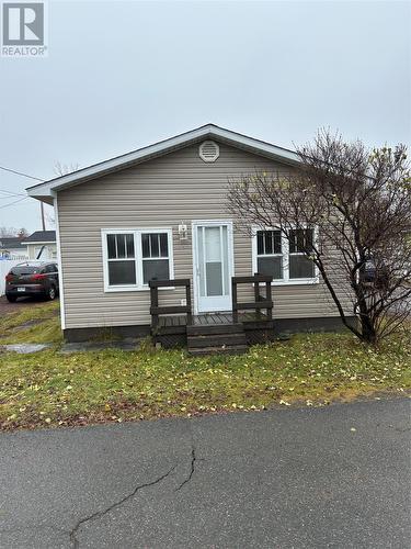 5 Elizabeth Street, Grand Falls-Windsor, NL - Outdoor