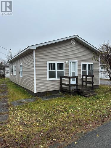 5 Elizabeth Street, Grand Falls-Windsor, NL - Outdoor