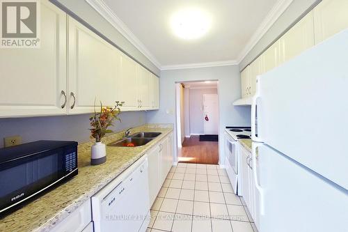 1003 - 570 Proudfoot Lane, London, ON - Indoor Photo Showing Kitchen With Double Sink