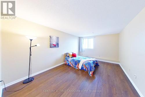 1003 - 570 Proudfoot Lane, London, ON - Indoor Photo Showing Bedroom