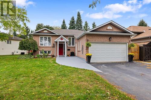 1041 Quaker Road, Pelham (662 - Fonthill), ON - Outdoor With Facade