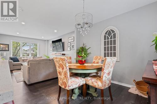 1041 Quaker Road, Pelham (662 - Fonthill), ON - Indoor Photo Showing Dining Room