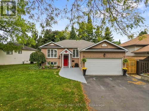 1041 Quaker Road, Pelham (662 - Fonthill), ON - Outdoor With Facade