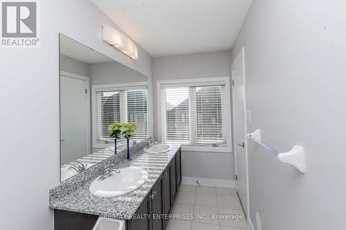 1204 Beachcomber Road, Mississauga, ON - Indoor Photo Showing Bathroom