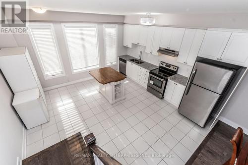 1204 Beachcomber Road, Mississauga, ON - Indoor Photo Showing Kitchen