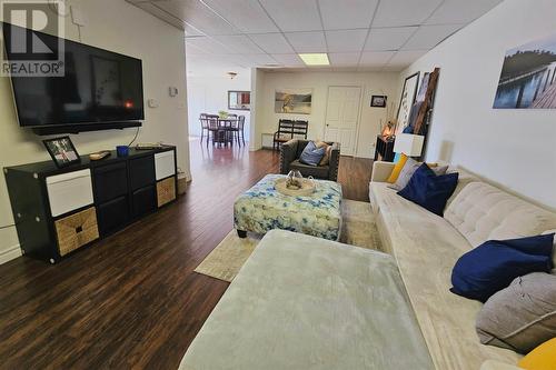 1 Clarke Drive, Pasadena, NL - Indoor Photo Showing Living Room