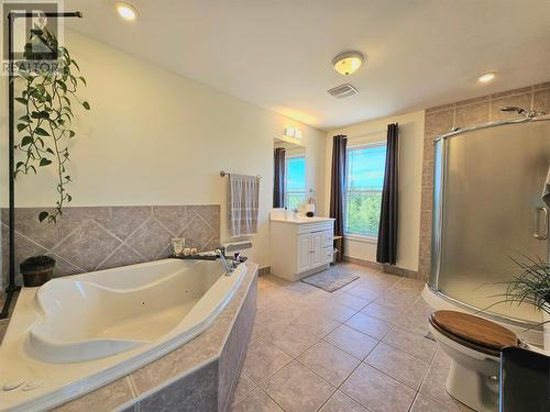 1 Clarke Drive, Pasadena, NL - Indoor Photo Showing Bathroom