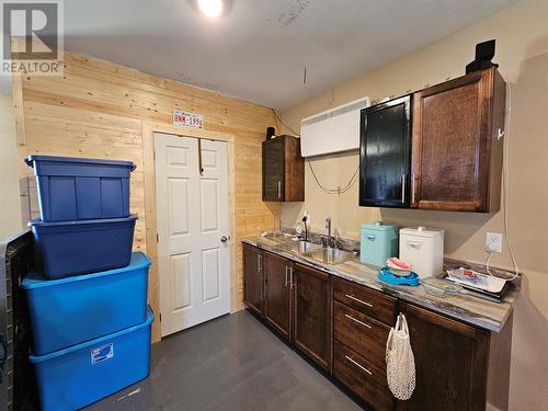 1 Clarke Drive, Pasadena, NL - Indoor Photo Showing Kitchen