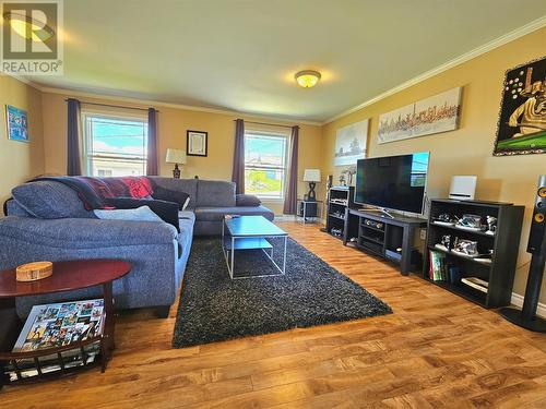 1 Clarke Drive, Pasadena, NL - Indoor Photo Showing Living Room