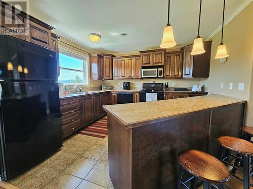 1 Clarke Drive, Pasadena, NL - Indoor Photo Showing Kitchen