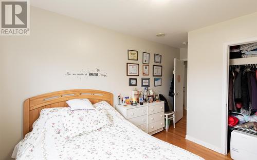 105 Logy Bay Road, St John'S, NL - Indoor Photo Showing Bedroom