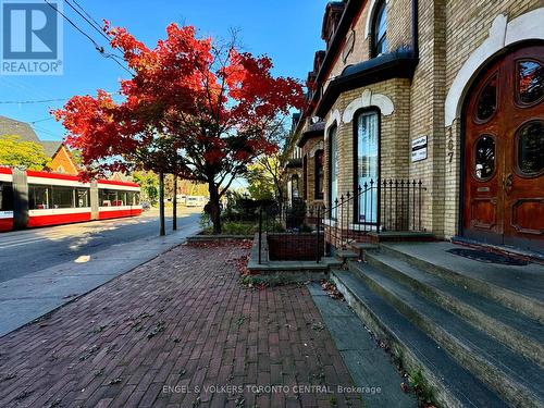 Main - 167 Carlton Street, Toronto, ON - Outdoor