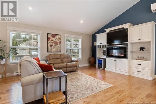 149 Rouse, Dieppe, NB - Indoor Photo Showing Living Room