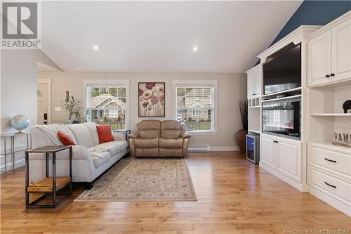 149 Rouse, Dieppe, NB - Indoor Photo Showing Living Room