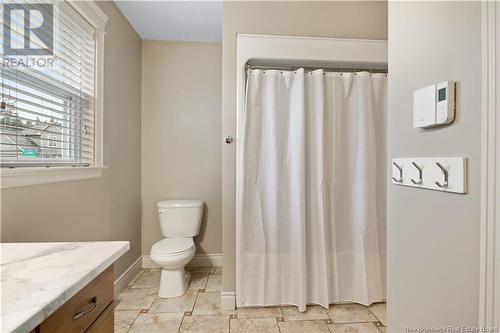 149 Rouse, Dieppe, NB - Indoor Photo Showing Bathroom