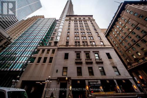 1601 - 1 King Street W, Toronto, ON - Outdoor With Facade