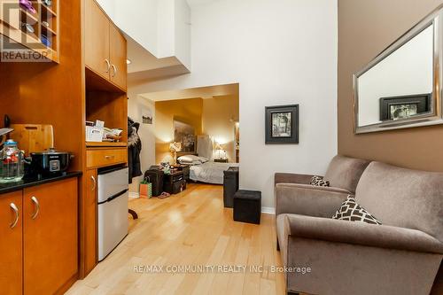 1601 - 1 King Street W, Toronto, ON - Indoor