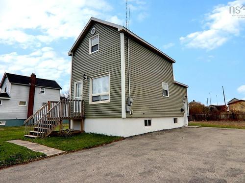 402 King Street, New Waterford, NS 