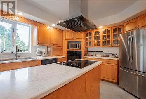 88 S Shediac River Rd, Shediac Bridge, NB - Indoor Photo Showing Kitchen With Double Sink