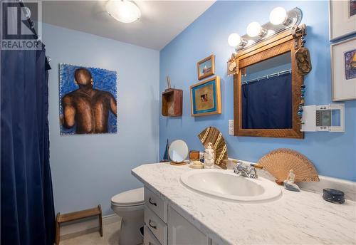 88 S Shediac River Rd, Shediac Bridge, NB - Indoor Photo Showing Bathroom