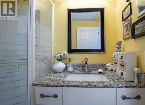 88 S Shediac River Rd, Shediac Bridge, NB - Indoor Photo Showing Bathroom