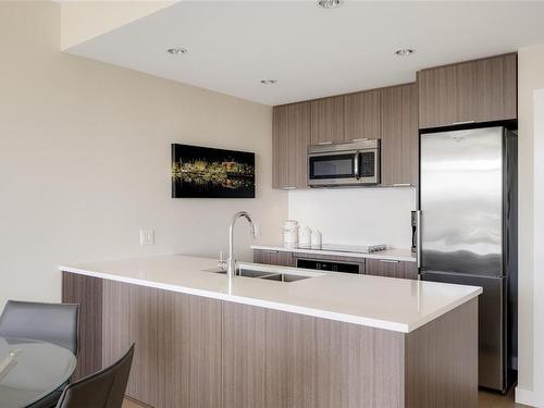 1407-728 Yates St, Victoria, BC - Indoor Photo Showing Kitchen With Double Sink