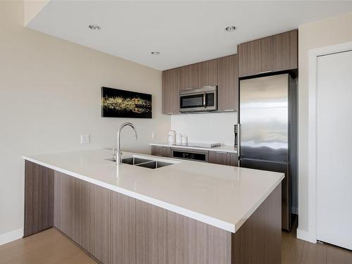 1407-728 Yates St, Victoria, BC - Indoor Photo Showing Kitchen With Double Sink