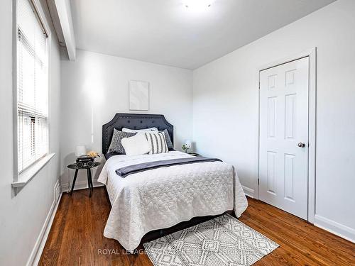 136 Regina Ave, Toronto, ON - Indoor Photo Showing Bedroom