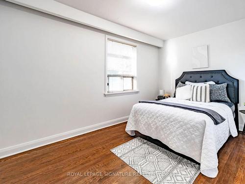 136 Regina Ave, Toronto, ON - Indoor Photo Showing Bedroom