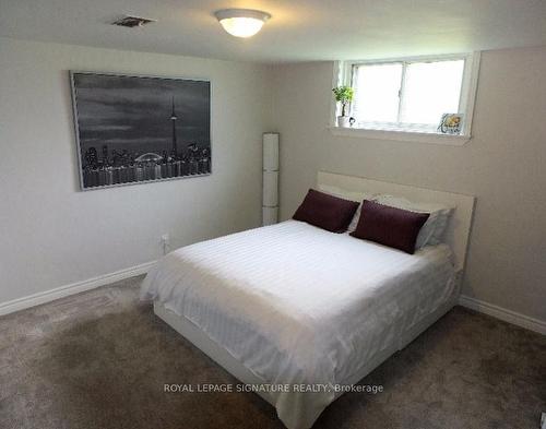 136 Regina Ave, Toronto, ON - Indoor Photo Showing Bedroom