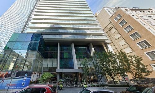 1105-38 Grenville St, Toronto, ON - Outdoor