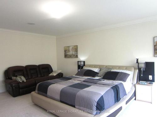 1685 Emberton Way, Innisfil, ON - Indoor Photo Showing Bedroom