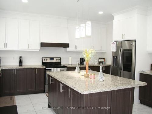 1685 Emberton Way, Innisfil, ON - Indoor Photo Showing Kitchen With Stainless Steel Kitchen With Upgraded Kitchen