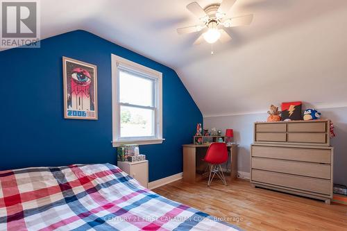 14 Cornish Street, London, ON - Indoor Photo Showing Bedroom