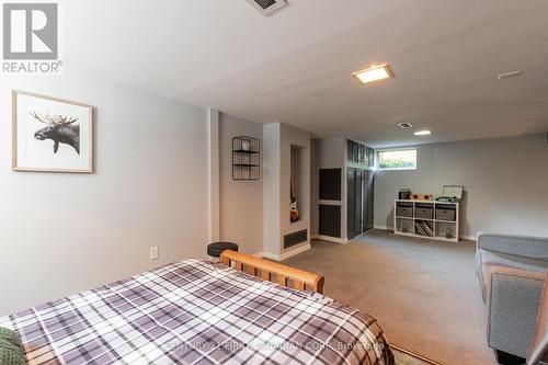 14 Cornish Street, London, ON - Indoor Photo Showing Bedroom