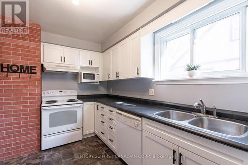 14 Cornish Street, London, ON - Indoor Photo Showing Kitchen With Double Sink