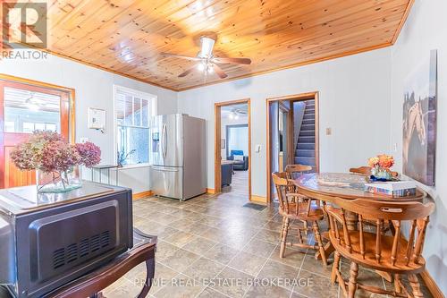 10701 Lamont Drive, Middlesex Centre (Komoka), ON - Indoor Photo Showing Dining Room