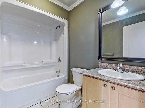 608-135 James St S, Hamilton, ON - Indoor Photo Showing Bathroom