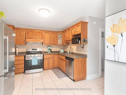 62 East 14Th St, Hamilton, ON - Indoor Photo Showing Kitchen