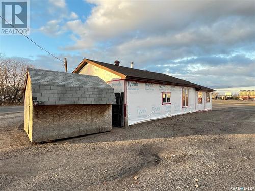 2 Pacific Avenue, Maple Creek, SK 