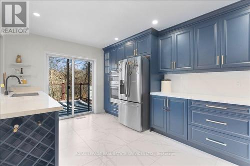 29 Woolf Crescent, Ajax, ON - Indoor Photo Showing Kitchen