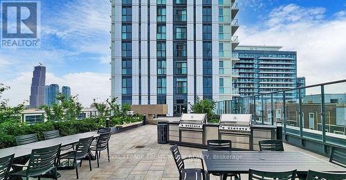 602 - 10 Honeycrisp Crescent, Vaughan, ON - Outdoor